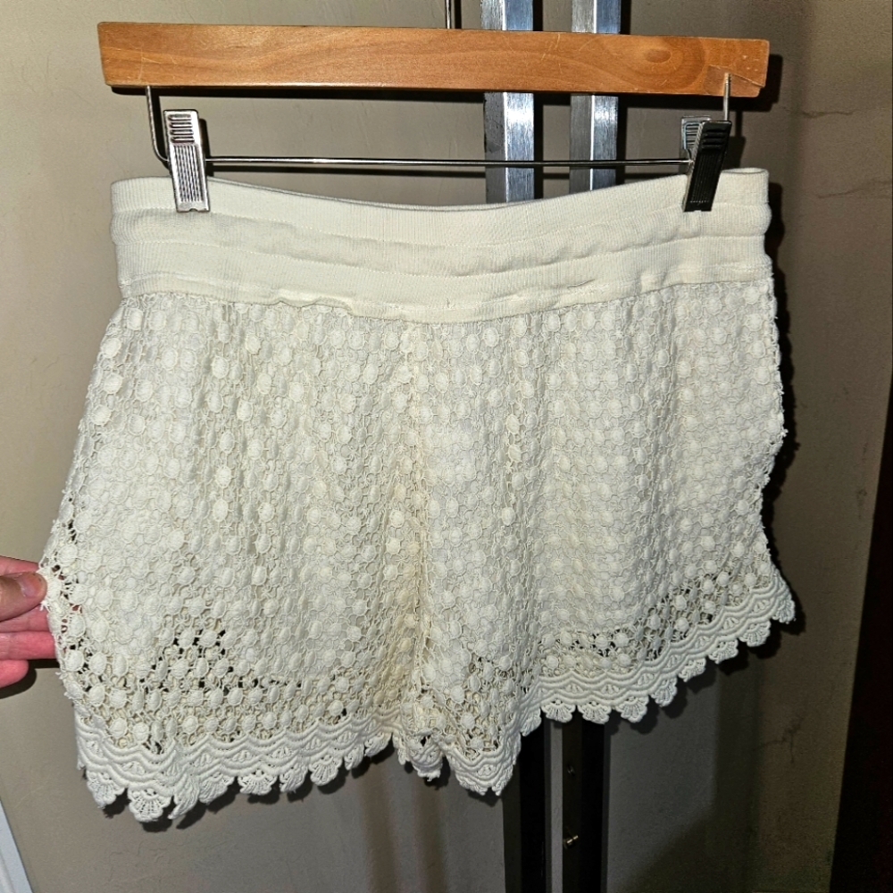 Ladies ottod'ame crochet/ lace shorts size 12